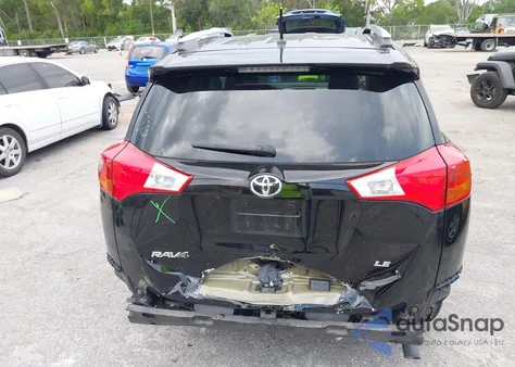 2015 Toyota Rav4 Le z USA, uszkodzony, nr VIN 2T3ZFREV6FW204479